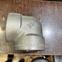 زانوی مگا ایتالیایی ۲ اینج